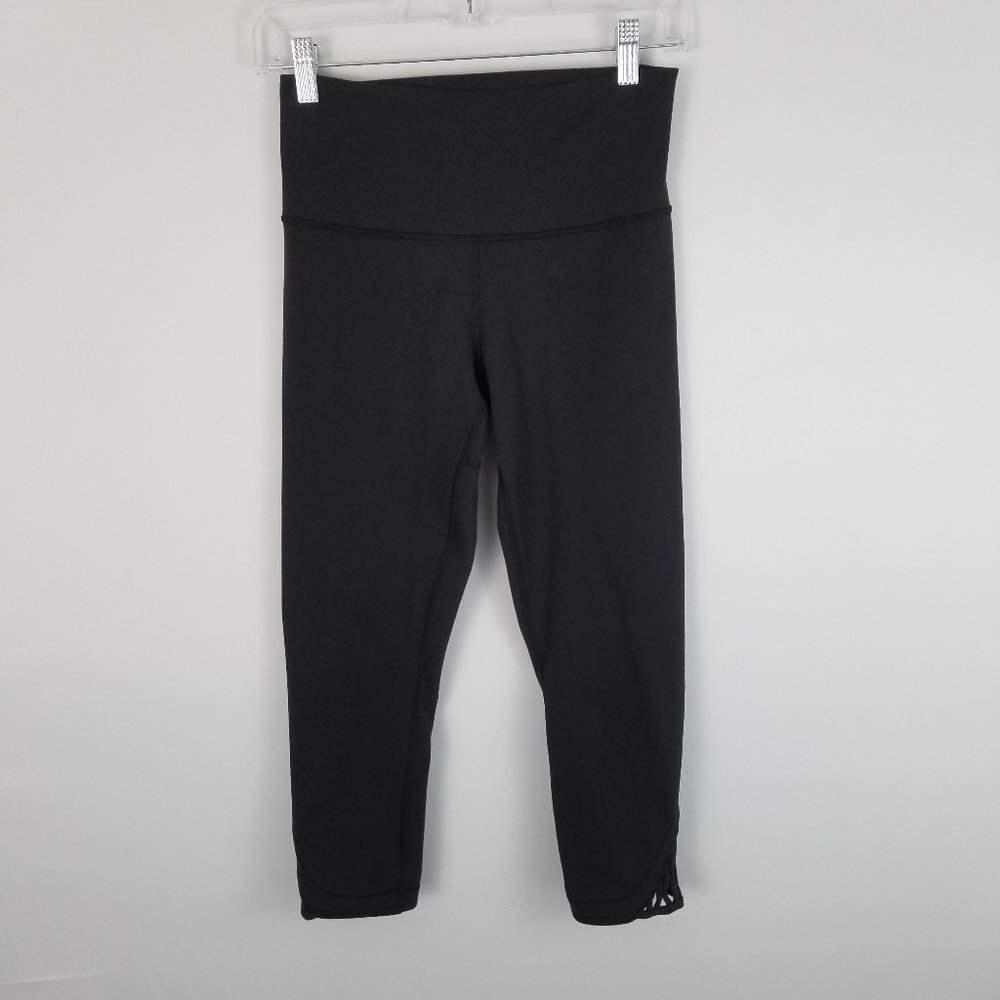 Lululemon True Self Crop II Black Workout Leggings - Picture 3 of 8